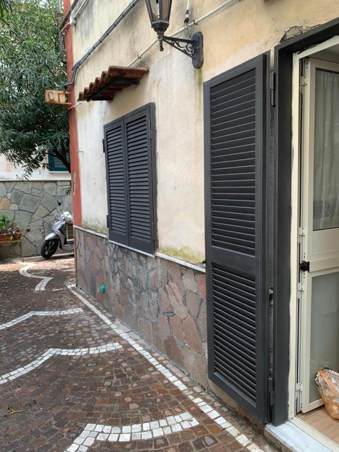 La Casetta Di Carme Naples Exterior photo